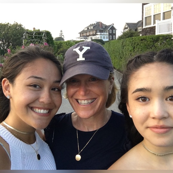 Meet your Posher, Kelli - Picture 1 of 1